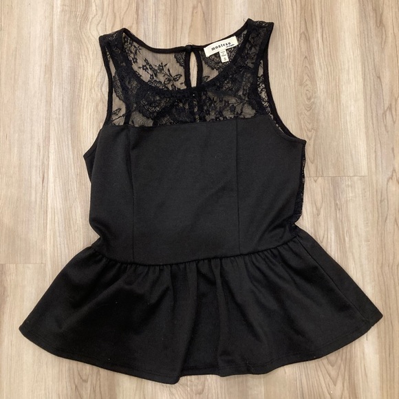 Monteau Peplum Lace Shirt - Picture 6 of 6